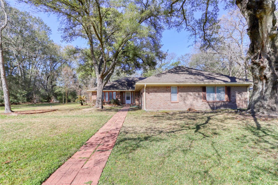 Property photo for 11234 Champion Wood Drive, Tomball, TX