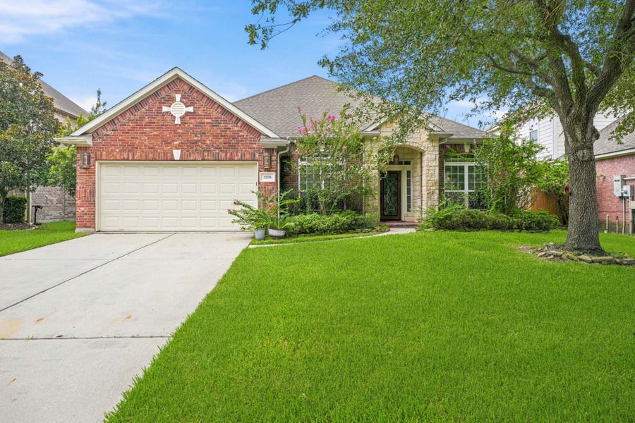 Property photo for 2708 Bolgheri Lane, League City, TX