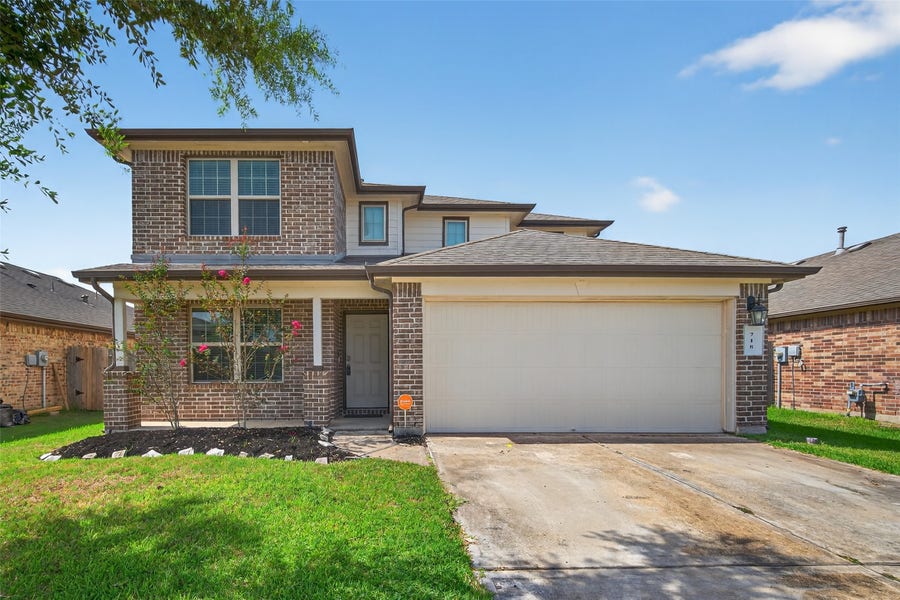 Property photo for 718 Harvest Bluff Drive, Rosharon, TX