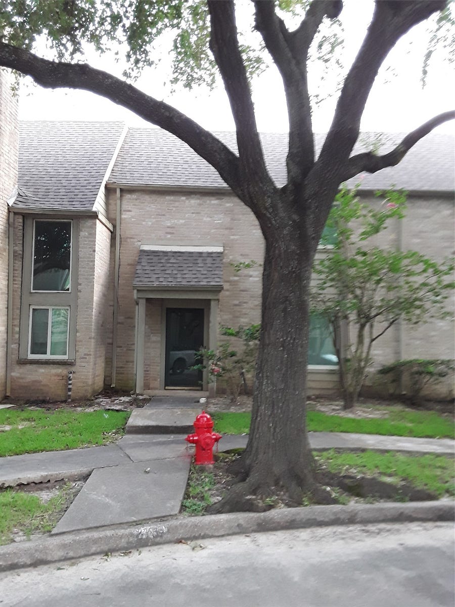 Property photo for 2139 Shiveley Circle, Houston, TX