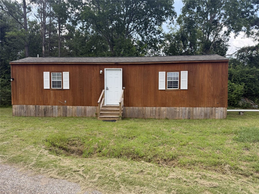 Property photo for 1028 Dr Martin Luther King Drive, Montgomery, TX