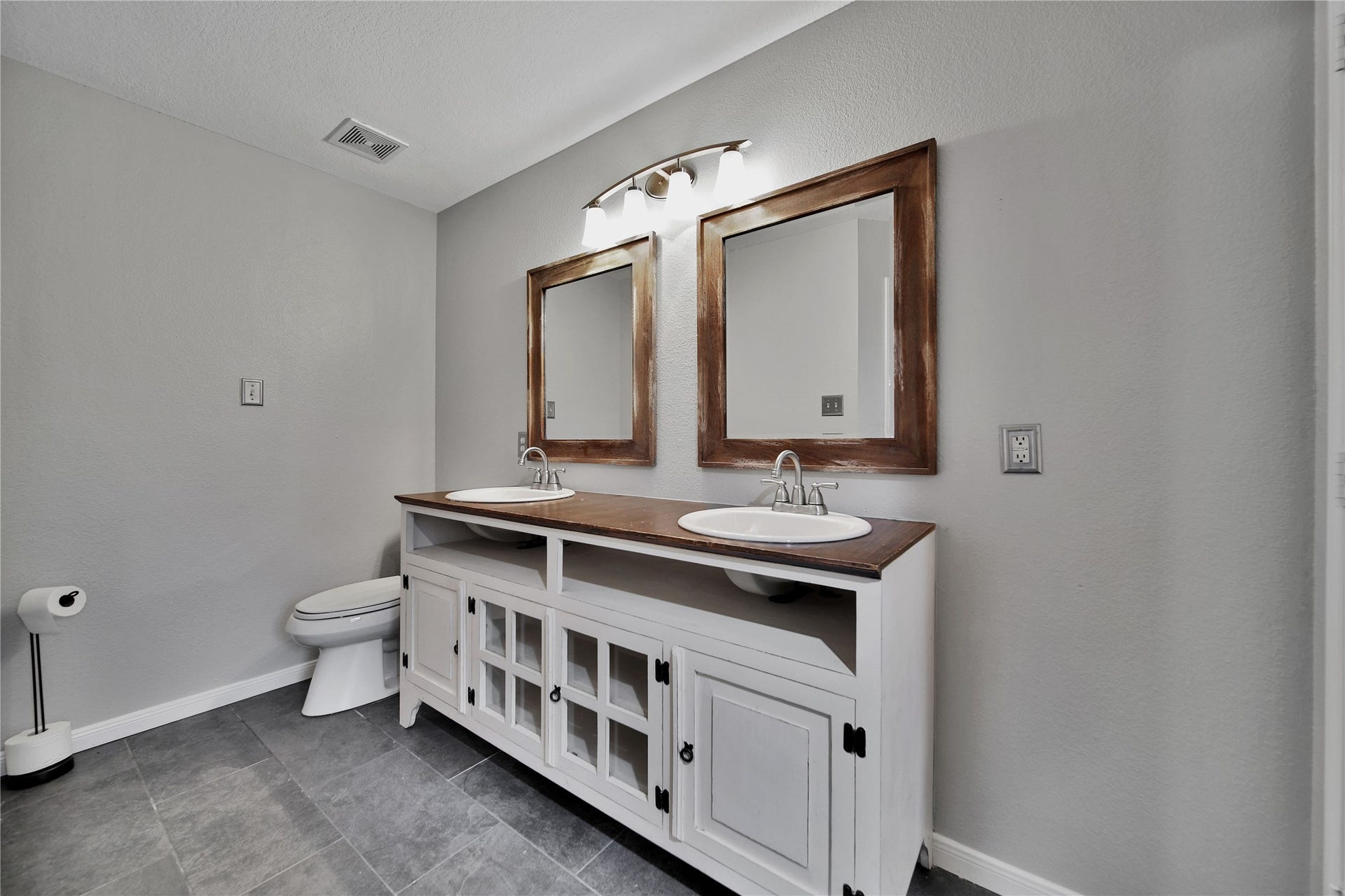2311 Meandering Trail, Houston, TX 77339 2311 Meandering Trail, Houston, TX 77339