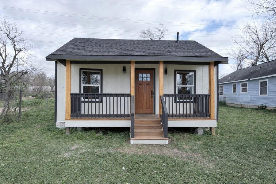 Property photo for 2915 Creston Drive, Houston, TX