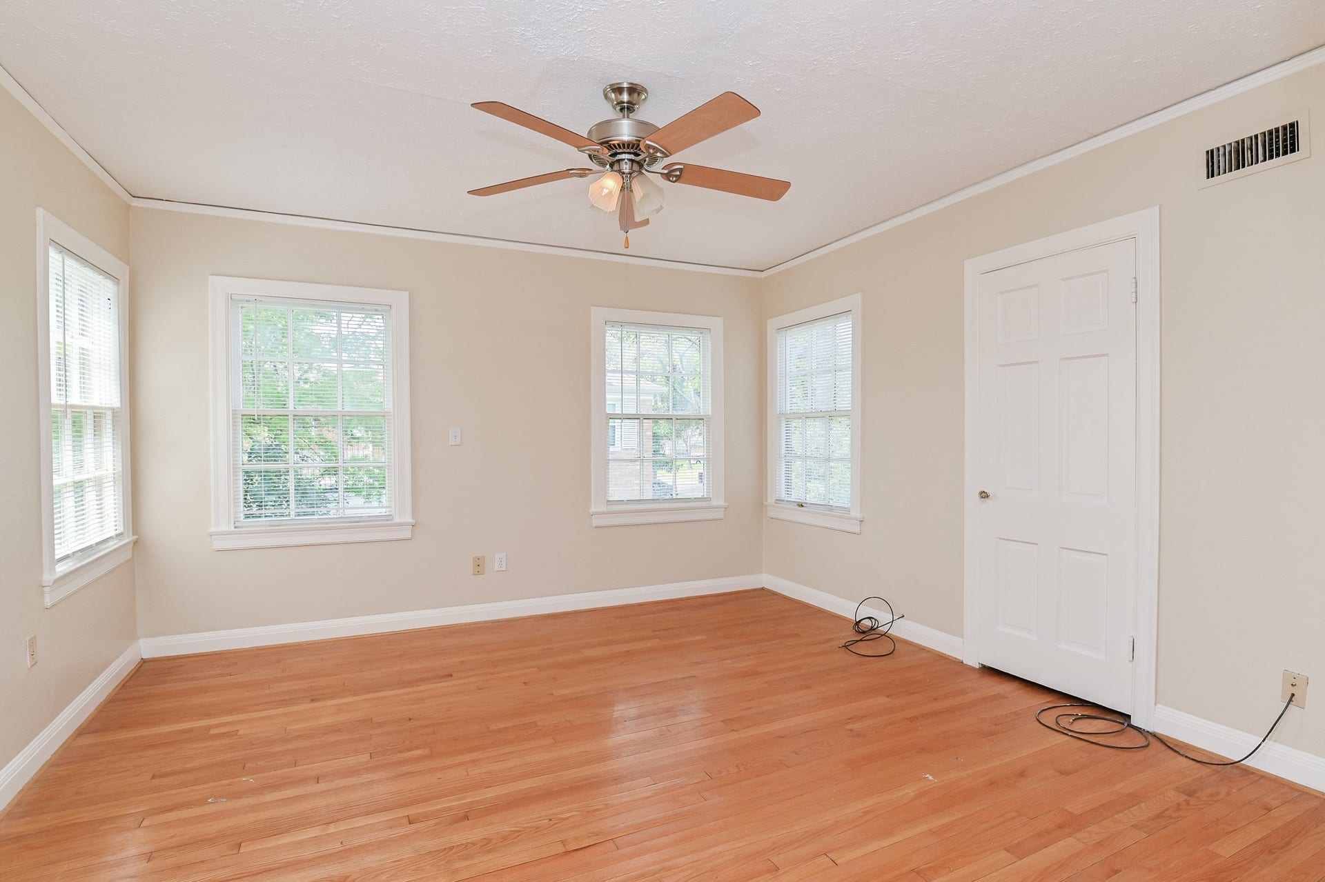 3738 Charleston Street, Houston, TX 77021