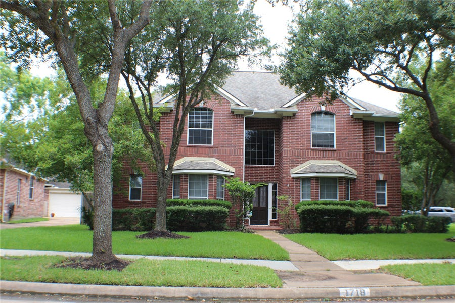 Property photo for 1718 Heddon Falls Drive, Sugar Land, TX