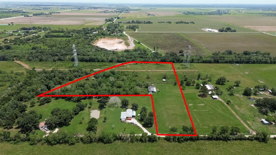 Property photo for 13509 Krueger Road, Guy, TX