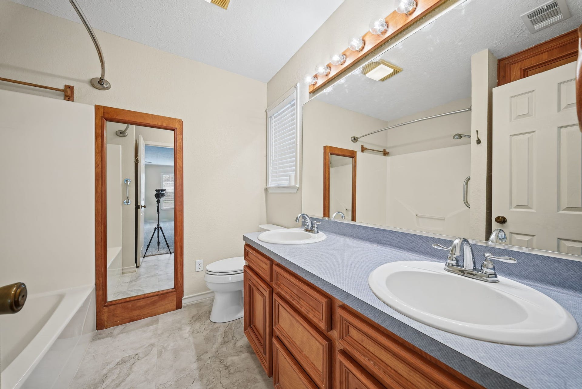 primary bath