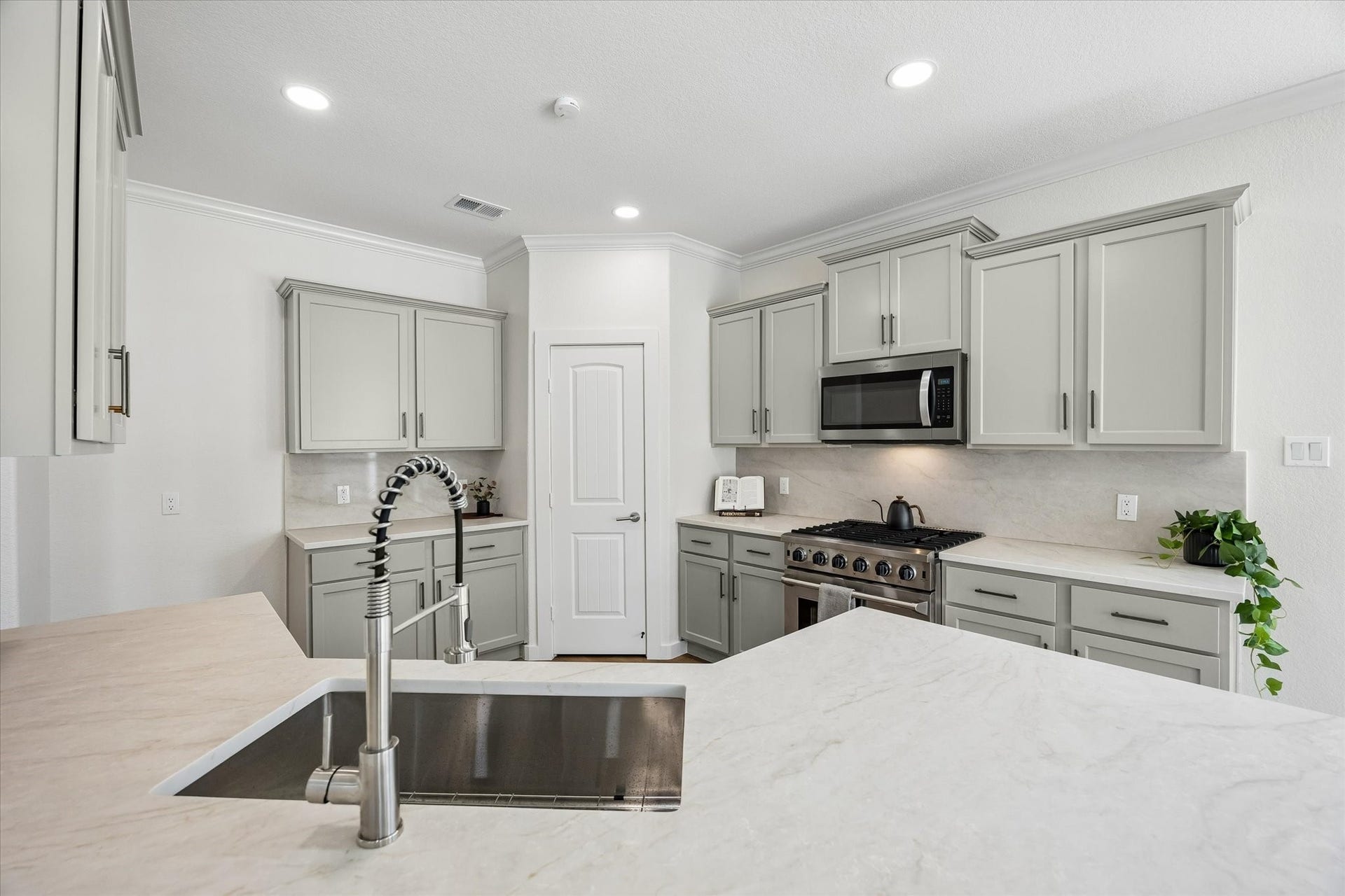 16603 Radiant Lilac Trail, Cypress, TX 77433 16603 Radiant Lilac Trail, Cypress, TX 77433