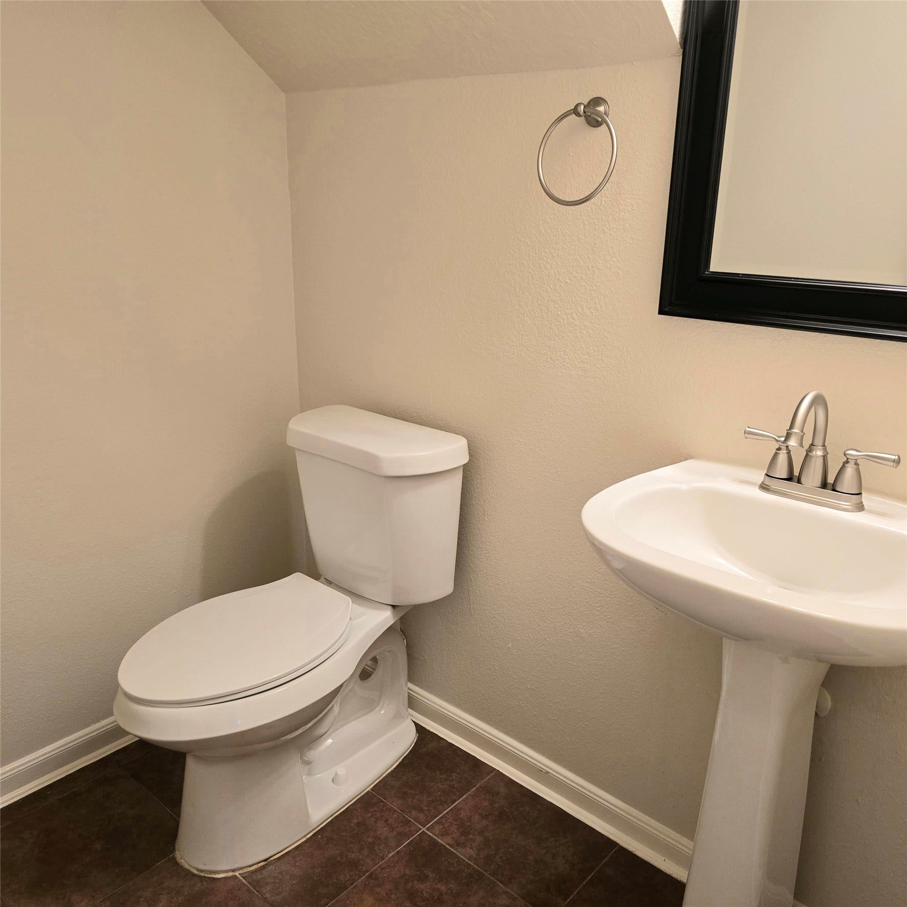 12006 Audubon Hill Court, Houston, TX 77038 1/2 bath downstairs. Convenient for guests.