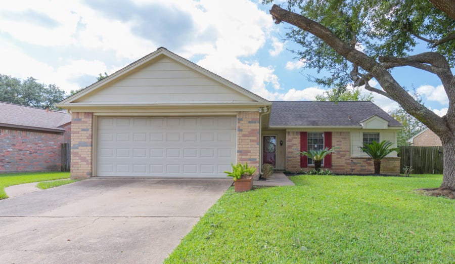 Property photo for 4106 Kitchen Hill Lane, Sugar Land, TX