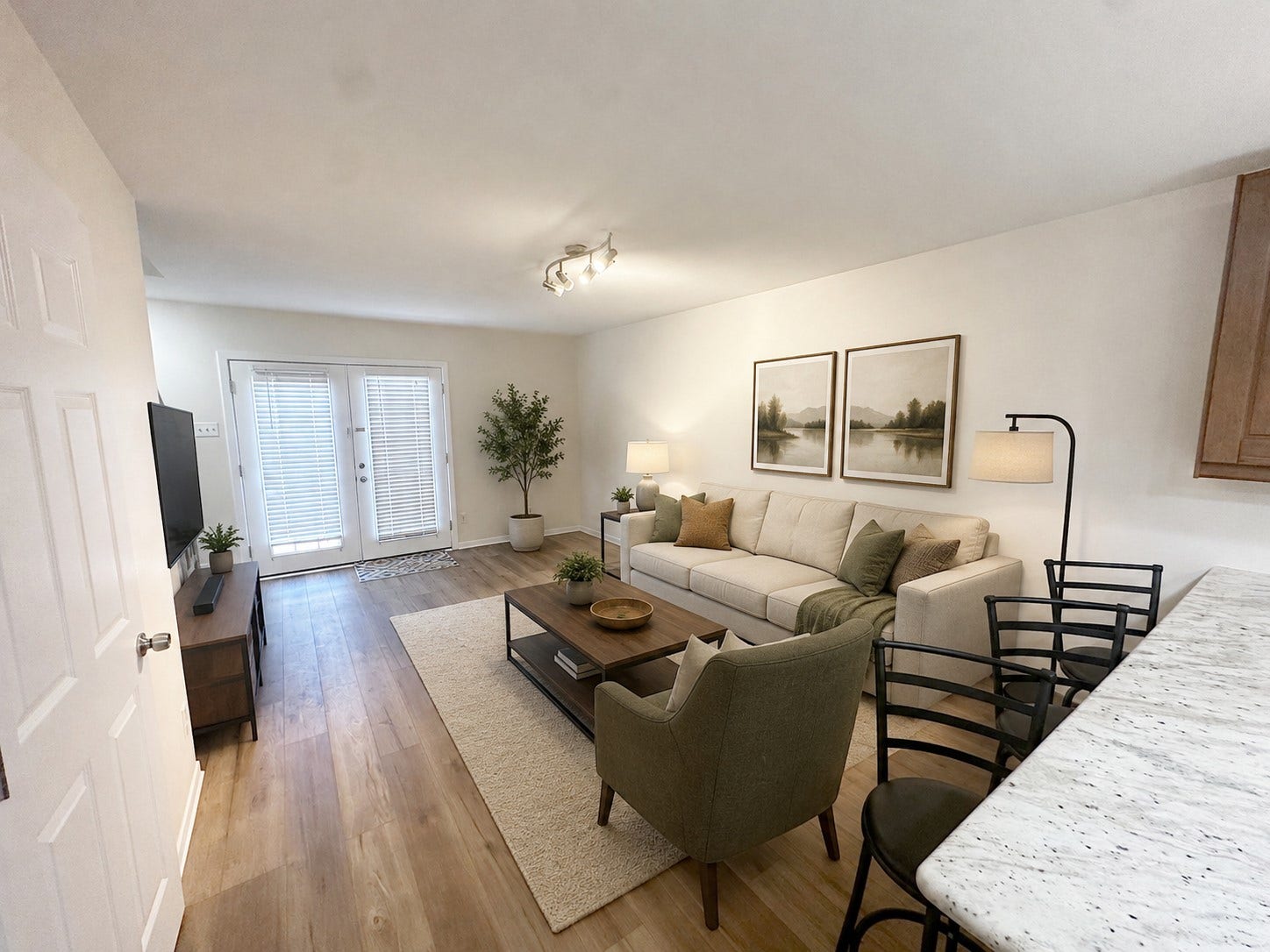 424 15th Street, #104, Galveston, TX 77550 Living room with AI furniture