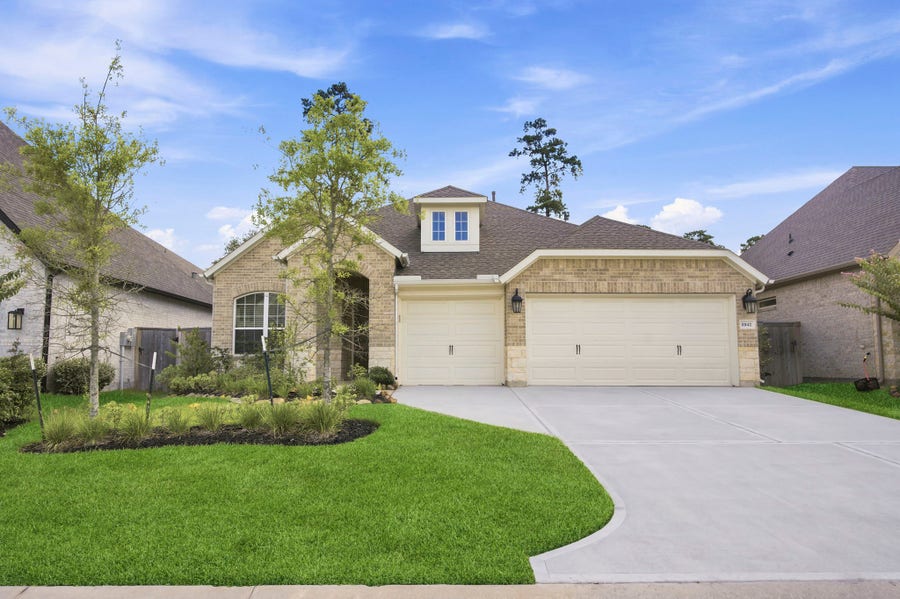 Property photo for 1042 Windy Creek Path, Conroe, TX