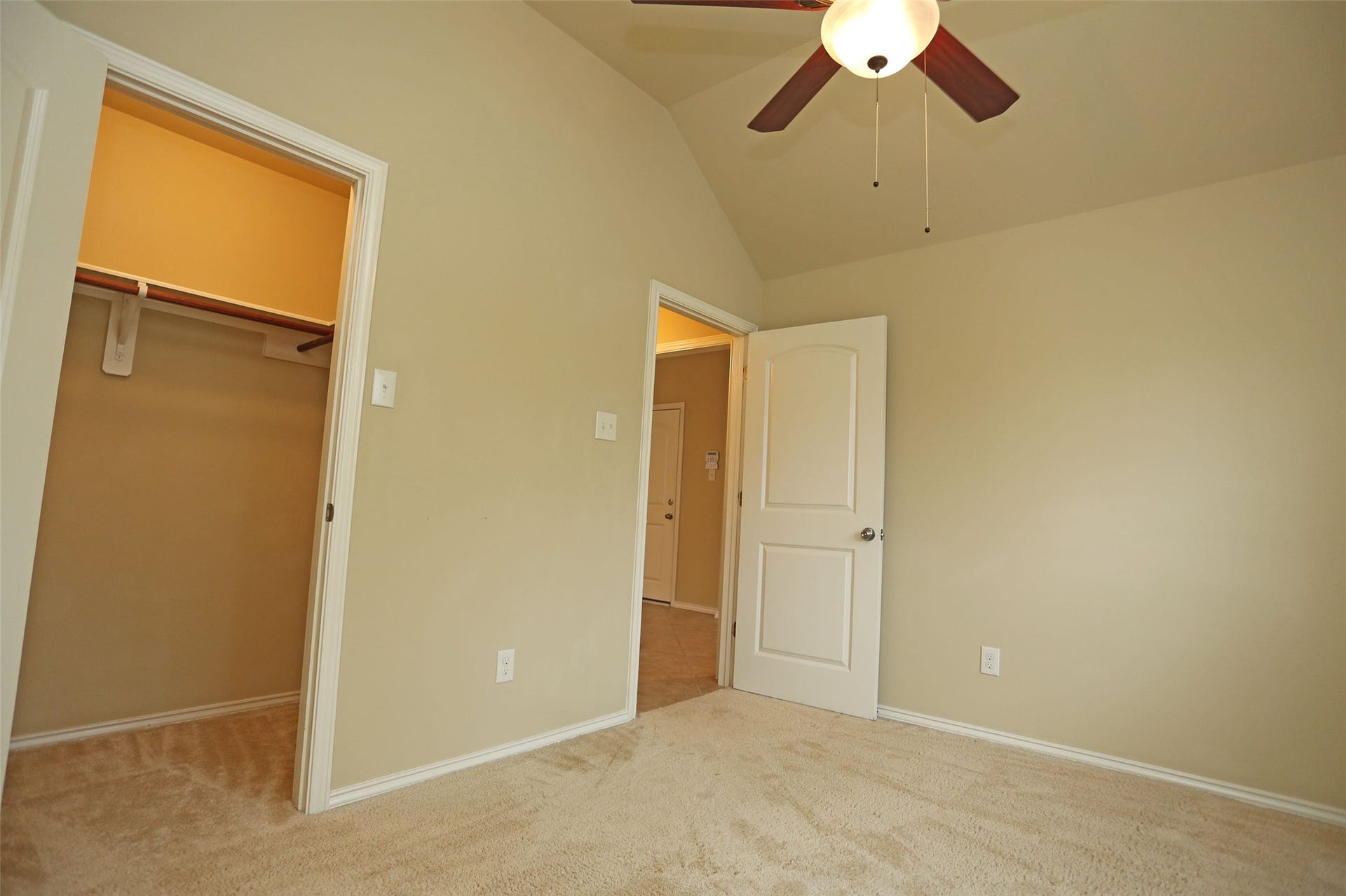 3107 Crystal Cascade Lane, League City, TX 77573 3107 Crystal Cascade Lane, League City, TX 77573