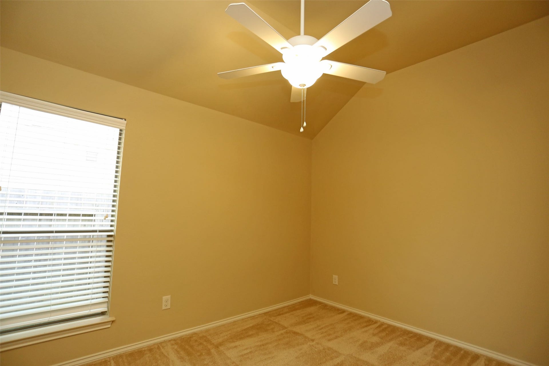 3107 Crystal Cascade Lane, League City, TX 77573 3107 Crystal Cascade Lane, League City, TX 77573