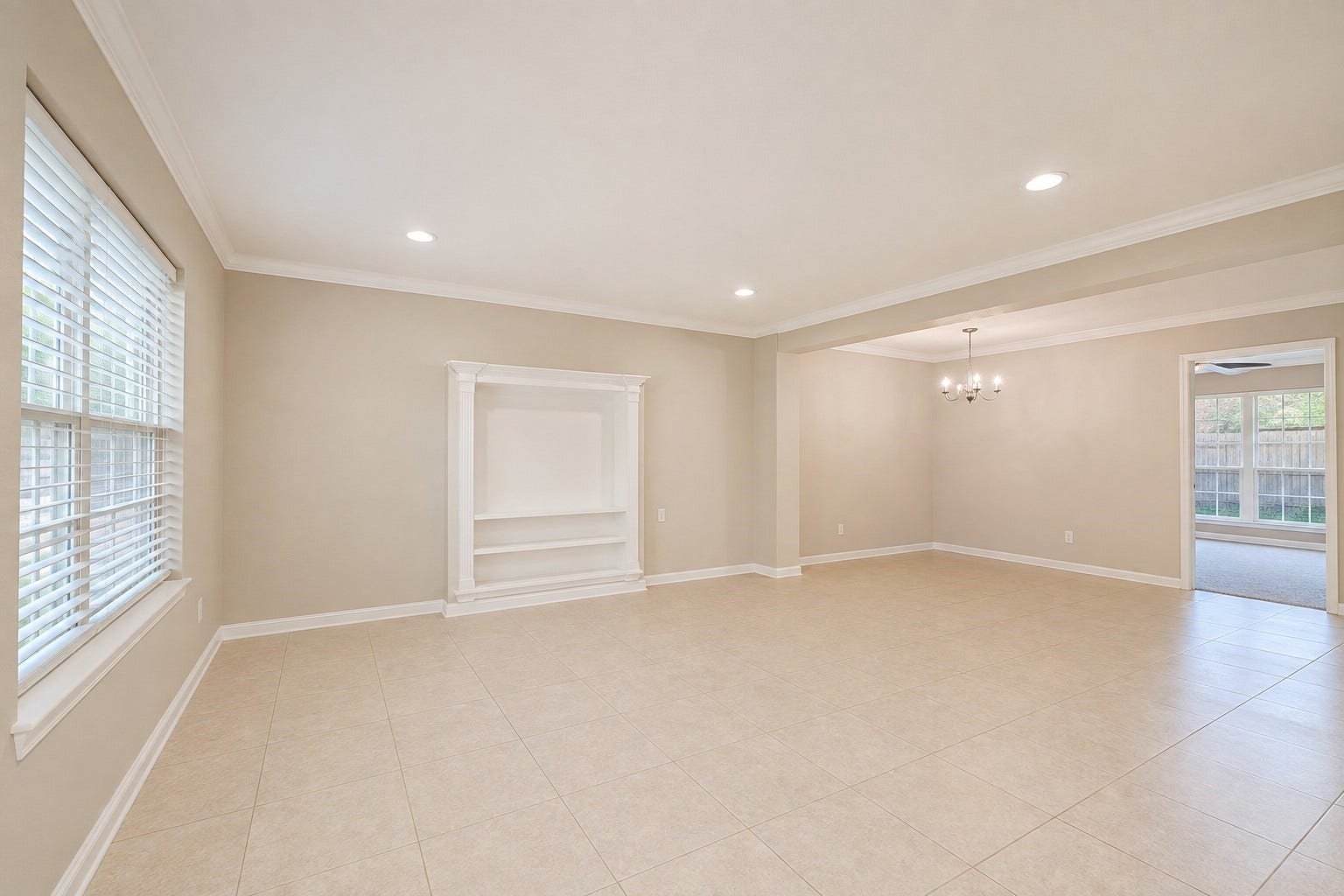 1687 W Sam Houston Parkway S, Houston, TX 77042 Formal Living & Dining