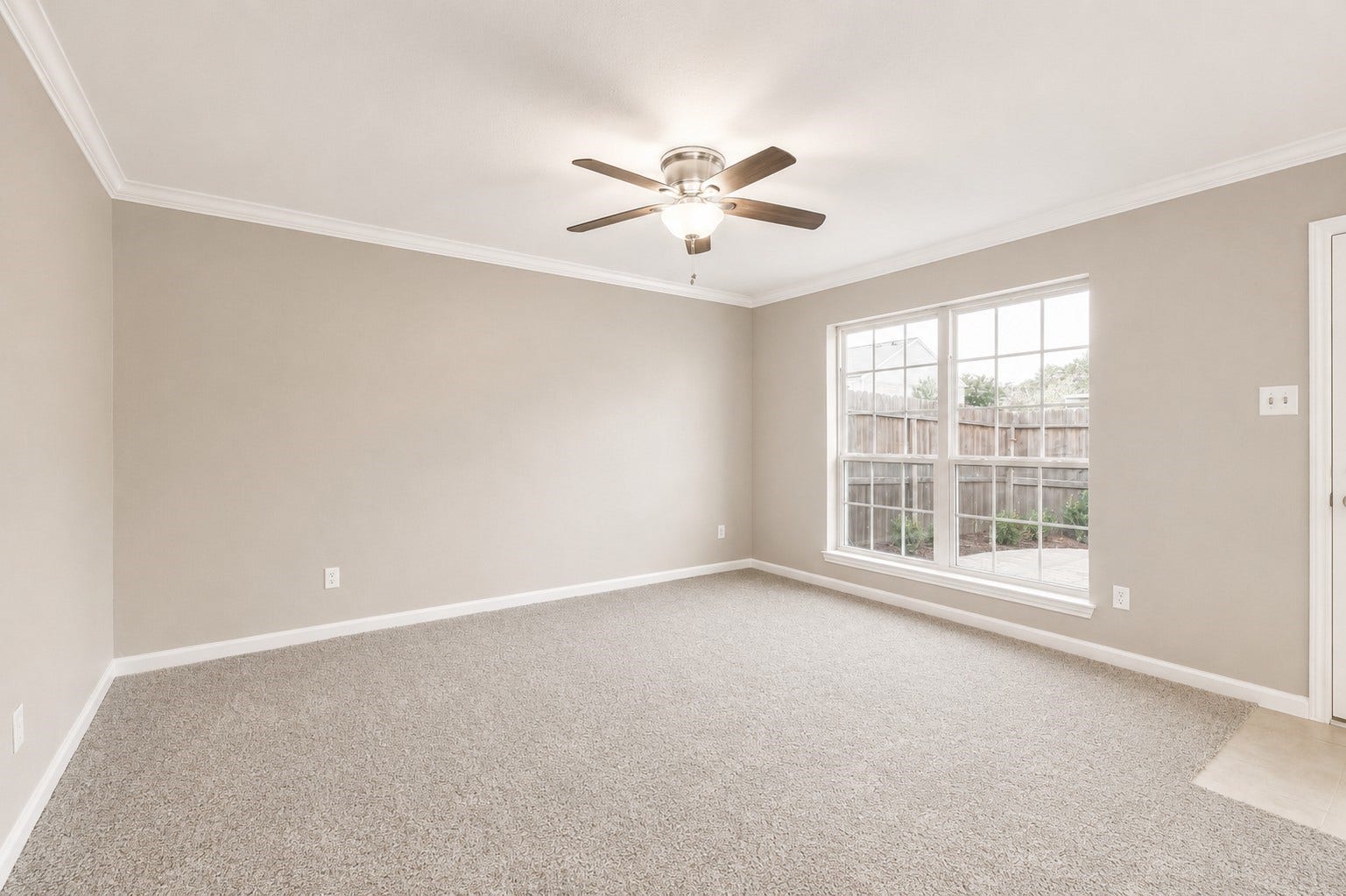 1687 W Sam Houston Parkway S, Houston, TX 77042 Family Room