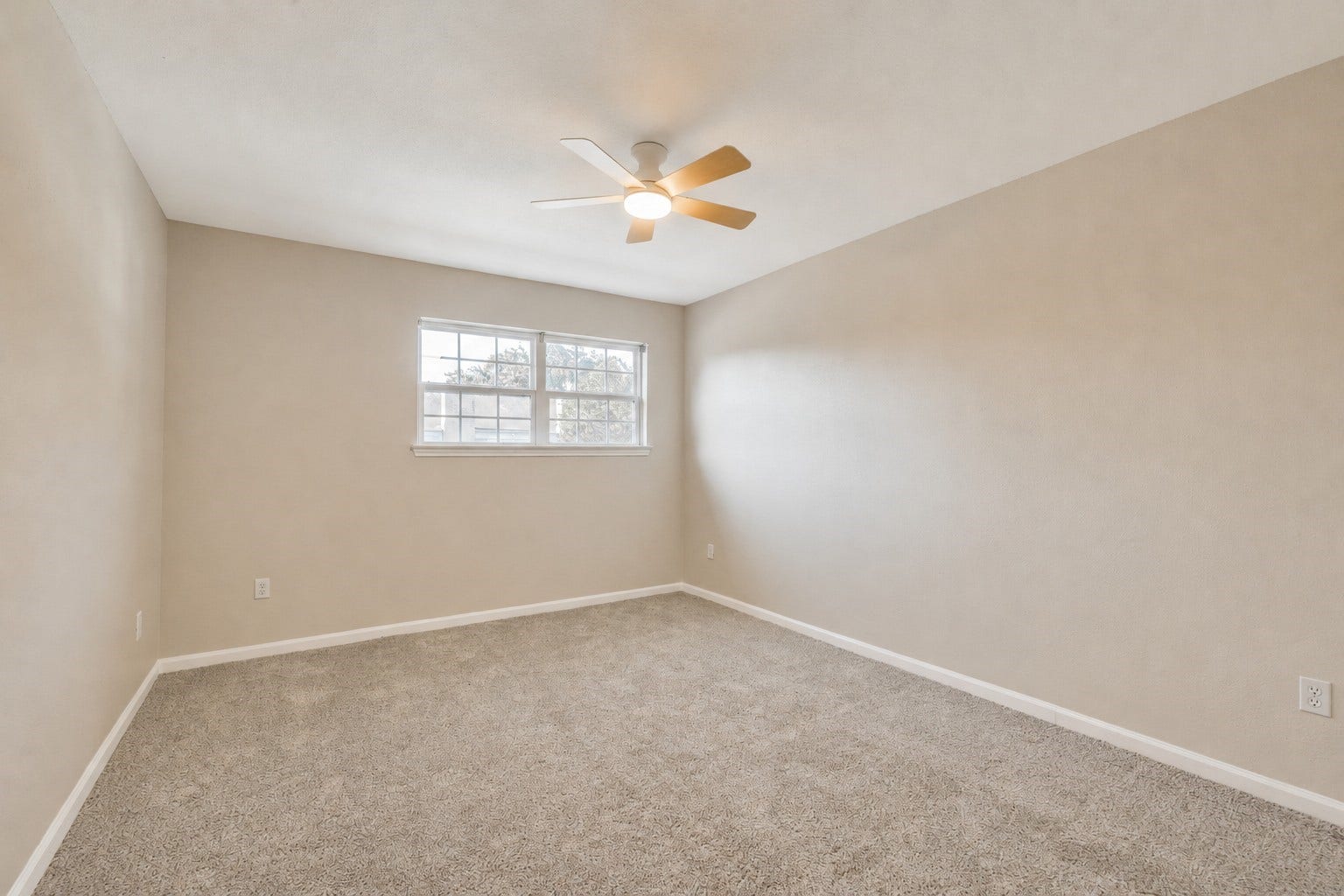 1687 W Sam Houston Parkway S, Houston, TX 77042 Bedroom 3