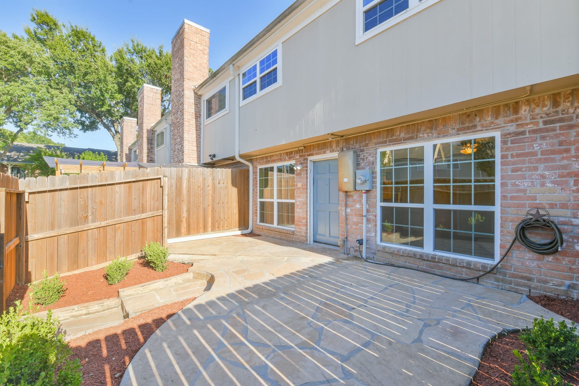 1687 W Sam Houston Parkway S, Houston, TX 77042 Backyard