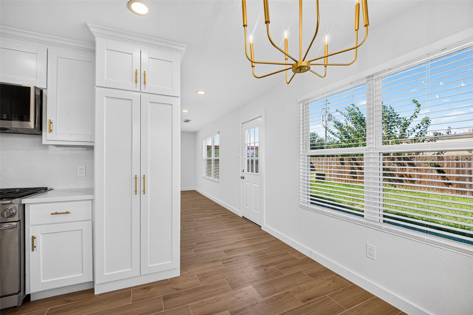 12615 Verdant Brook Drive, Houston, TX 77085 12615 Verdant Brook Drive, Houston, TX 77085