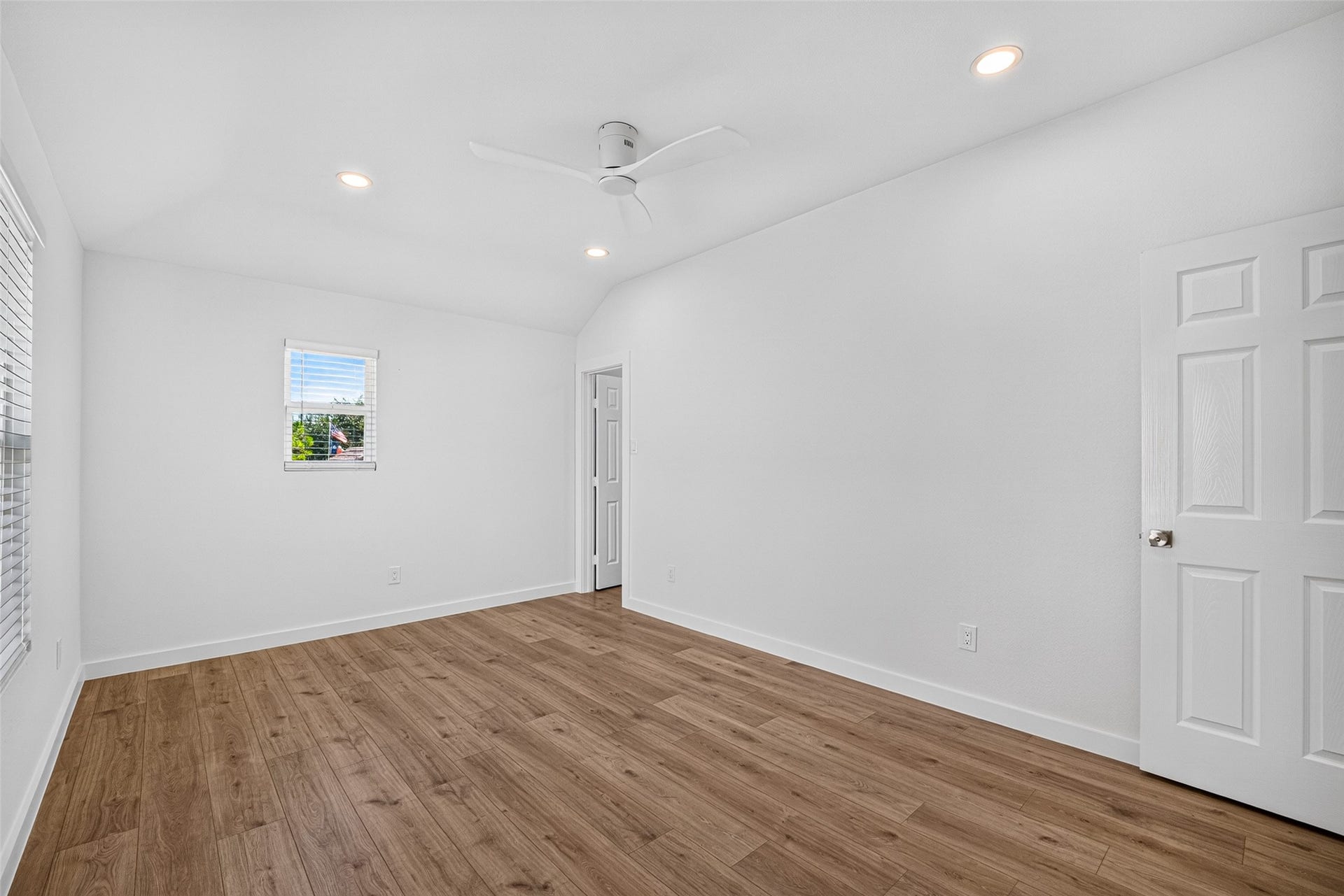 12615 Verdant Brook Drive, Houston, TX 77085 12615 Verdant Brook Drive, Houston, TX 77085