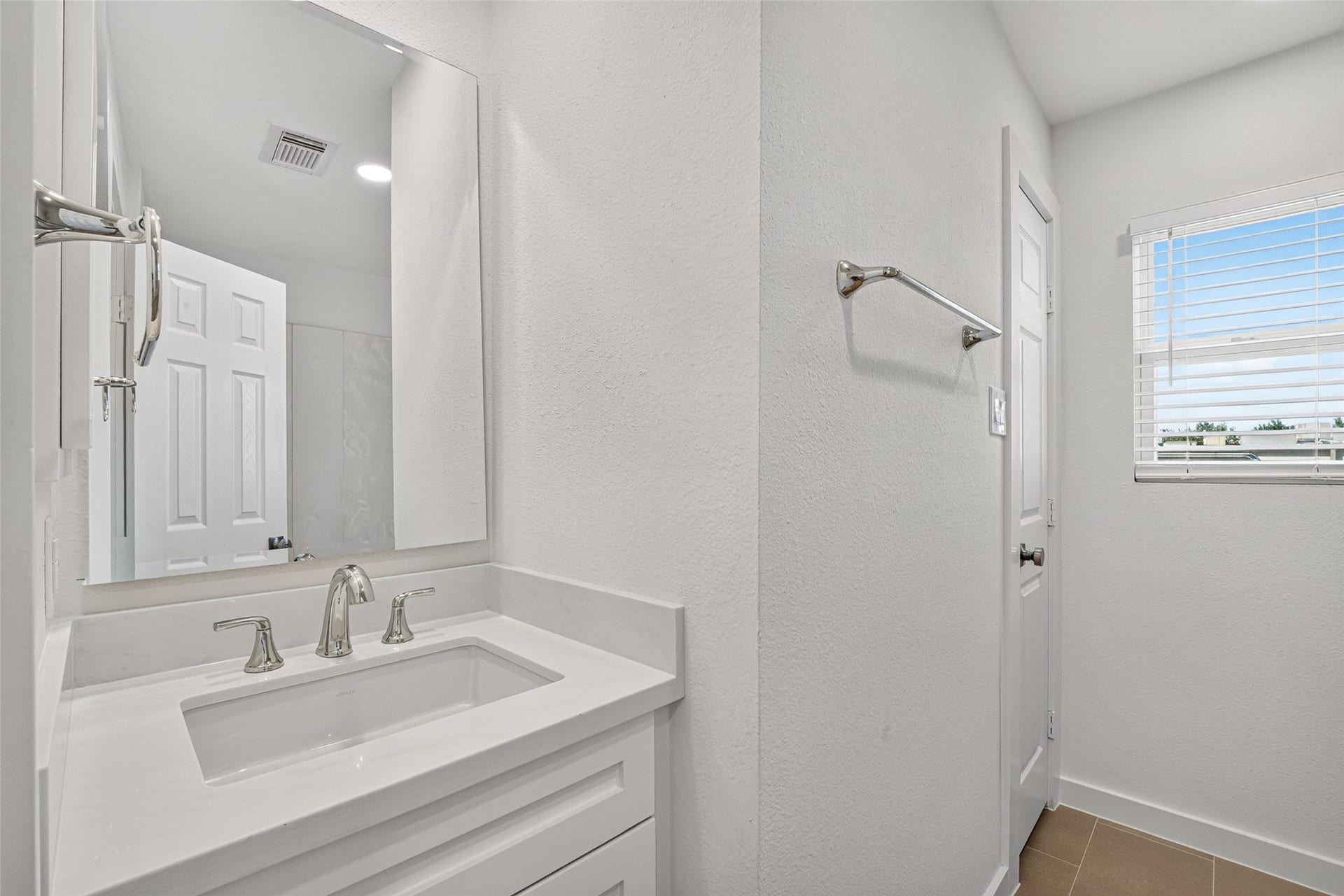 12615 Verdant Brook Drive, Houston, TX 77085 12615 Verdant Brook Drive, Houston, TX 77085