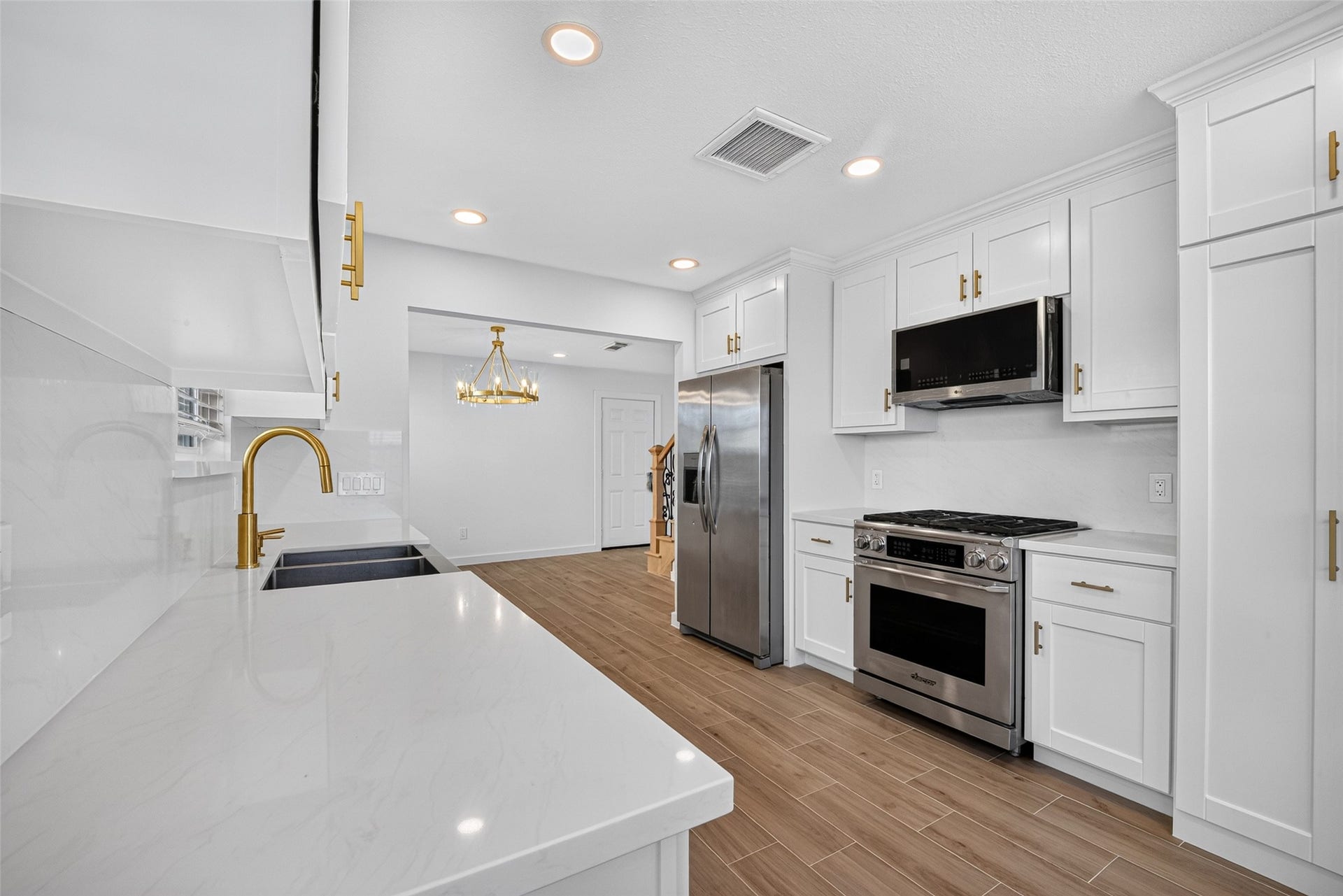 12615 Verdant Brook Drive, Houston, TX 77085 12615 Verdant Brook Drive, Houston, TX 77085