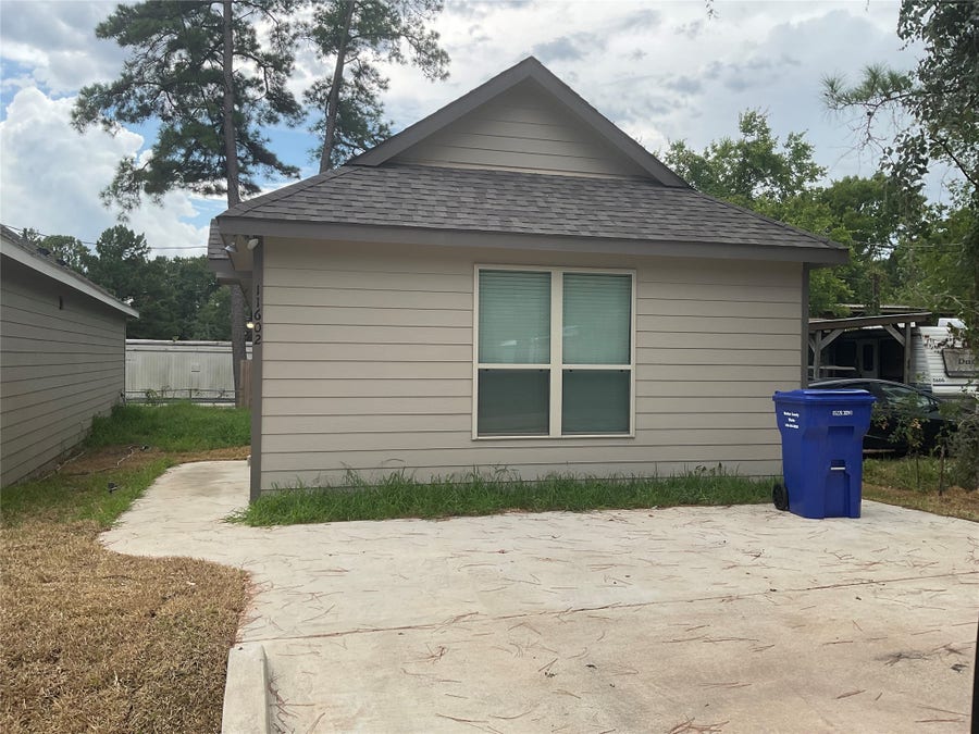 Property photo for 11602 Vistawood Street, Willis, TX