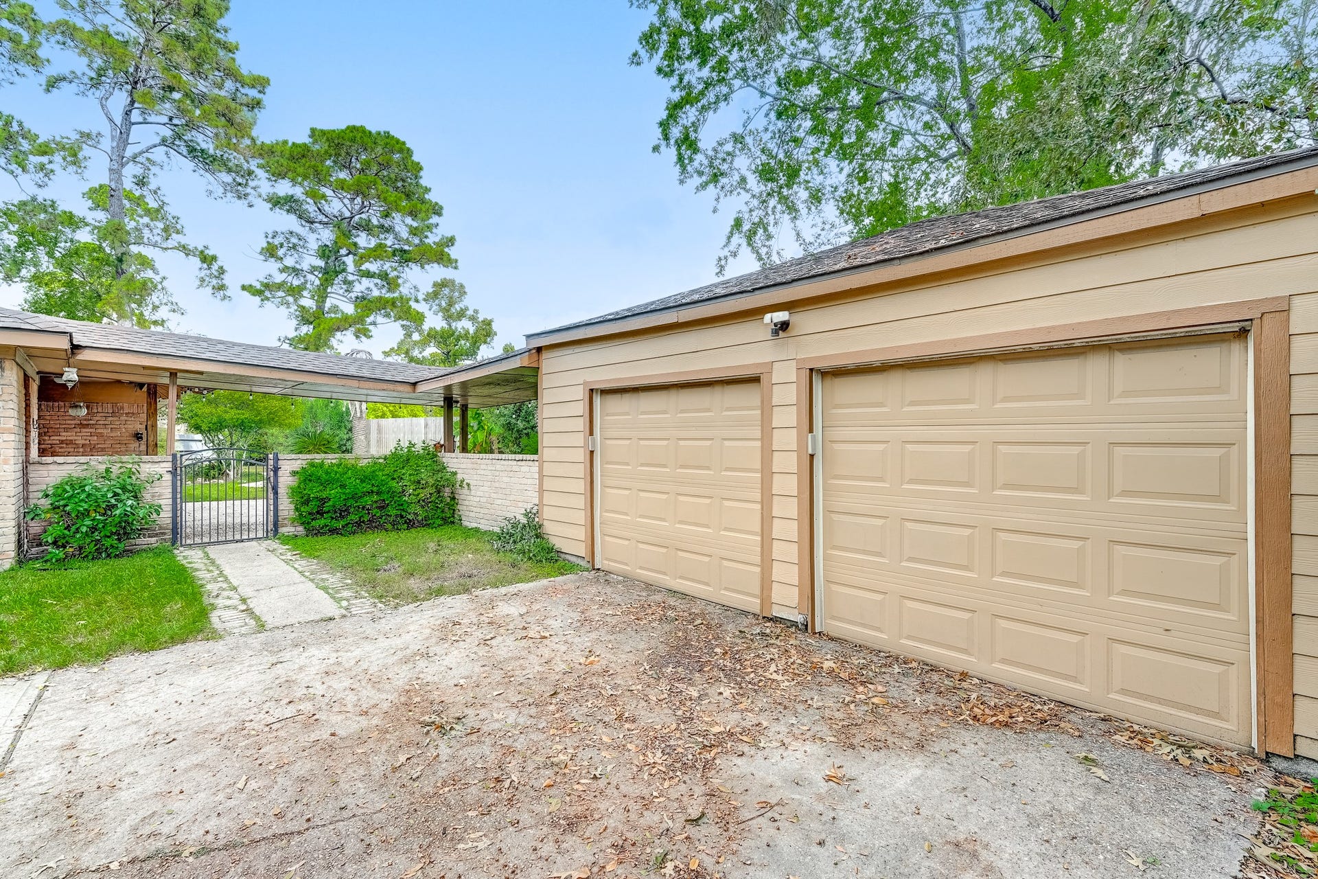 1130 Old Mill Lane, Houston, TX 77073 1130 Old Mill Lane, Houston, TX 77073