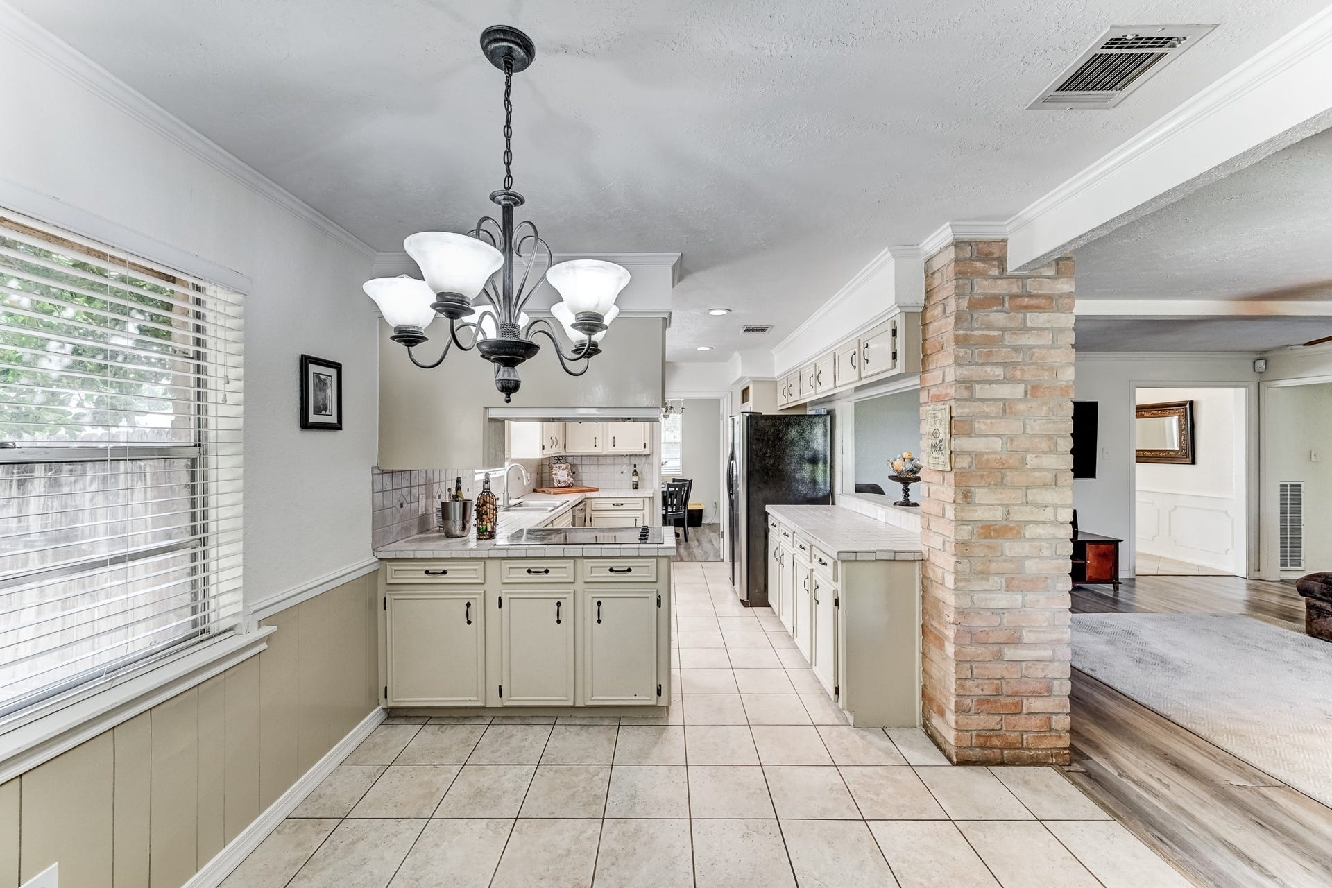 1130 Old Mill Lane, Houston, TX 77073 1130 Old Mill Lane, Houston, TX 77073