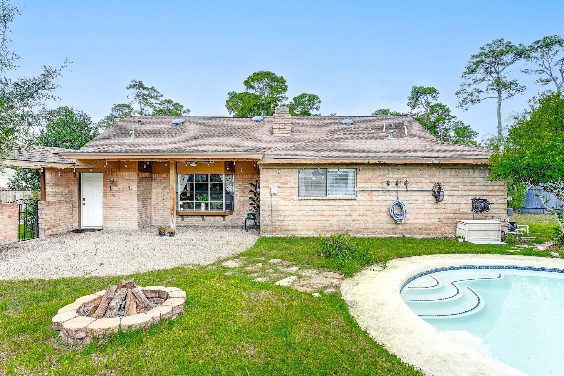 1130 Old Mill Lane, Houston, TX 77073 1130 Old Mill Lane, Houston, TX 77073