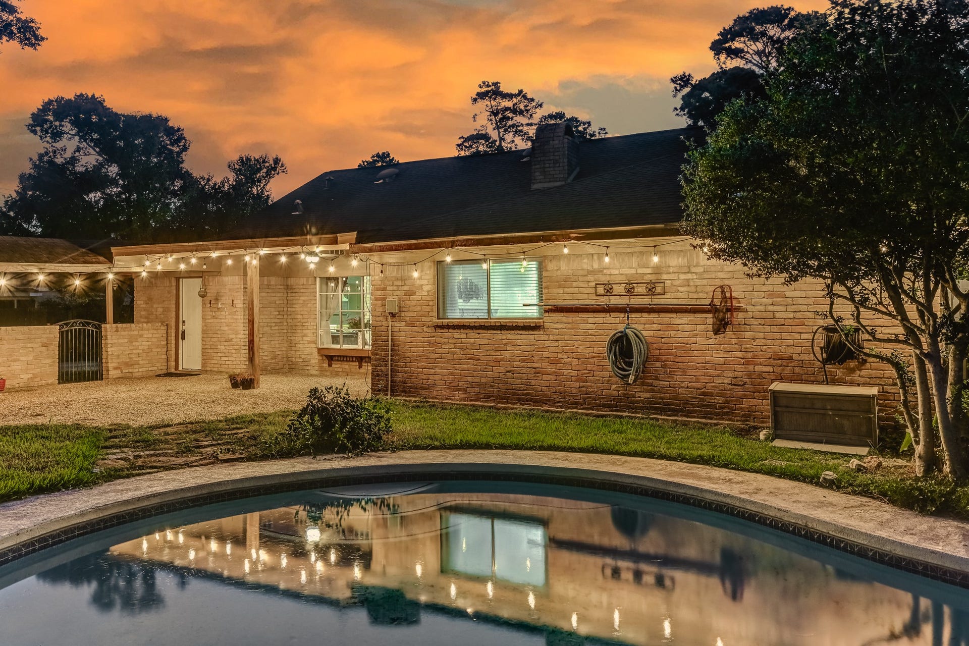 1130 Old Mill Lane, Houston, TX 77073 1130 Old Mill Lane, Houston, TX 77073