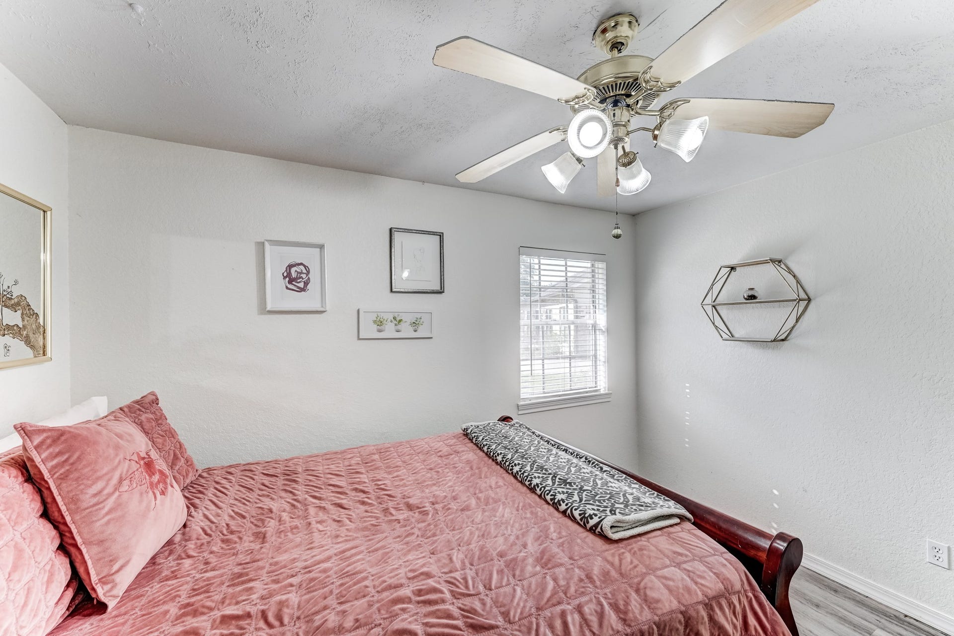 1130 Old Mill Lane, Houston, TX 77073 1130 Old Mill Lane, Houston, TX 77073