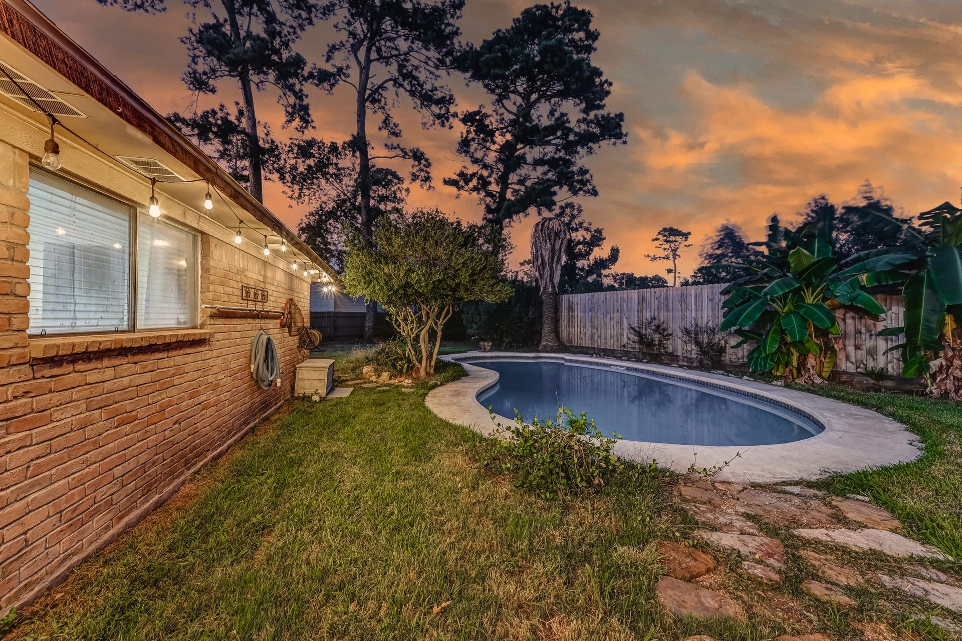 1130 Old Mill Lane, Houston, TX 77073 1130 Old Mill Lane, Houston, TX 77073