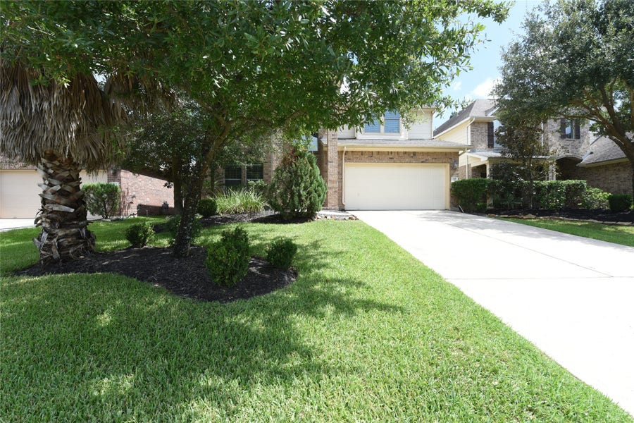 Property photo for 118 E Lasting Spring Circle, Spring, TX