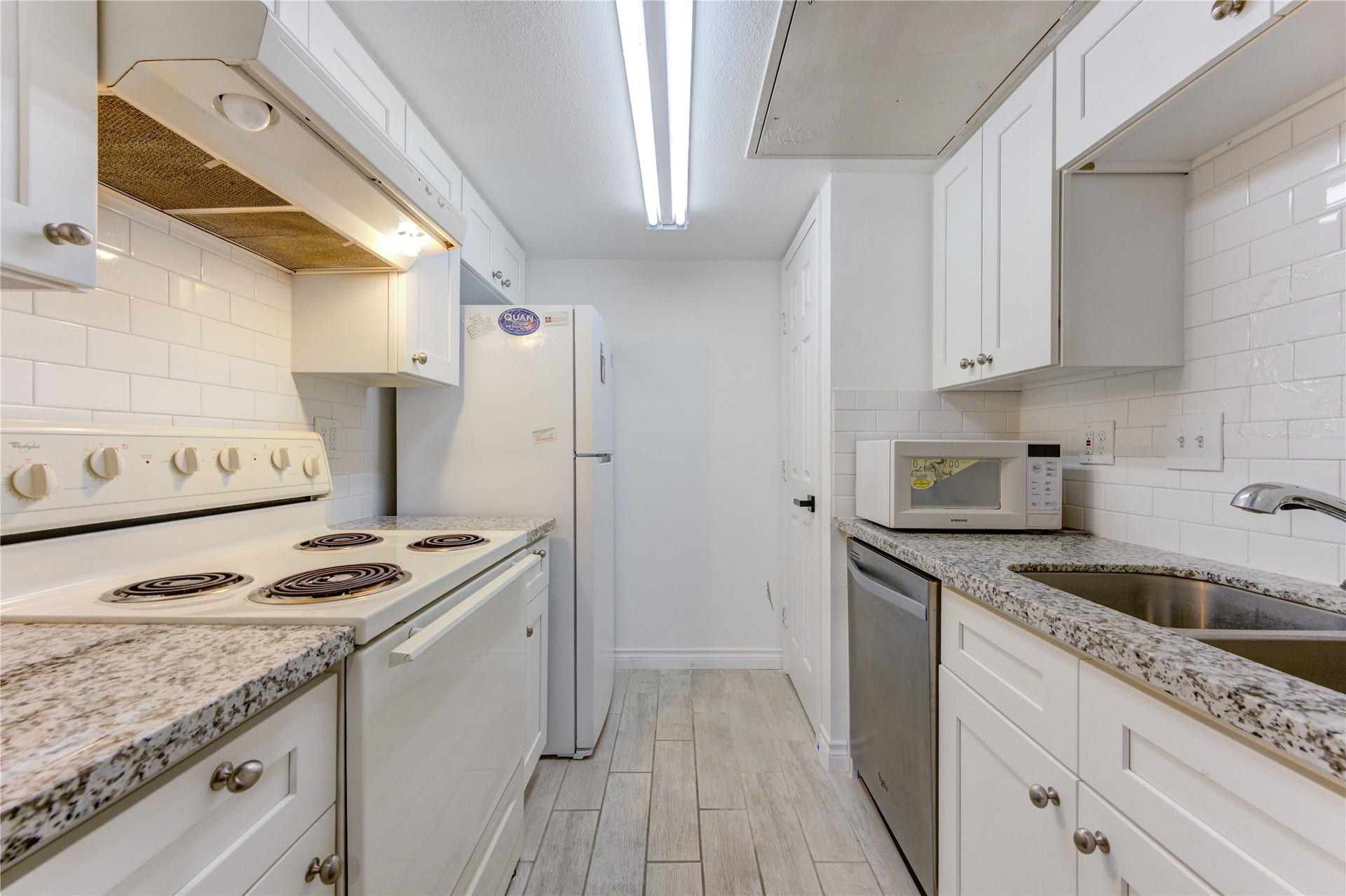 830 Threadneedle Street, #224, Houston, TX 77079 830 Threadneedle Street, #224, Houston, TX 77079