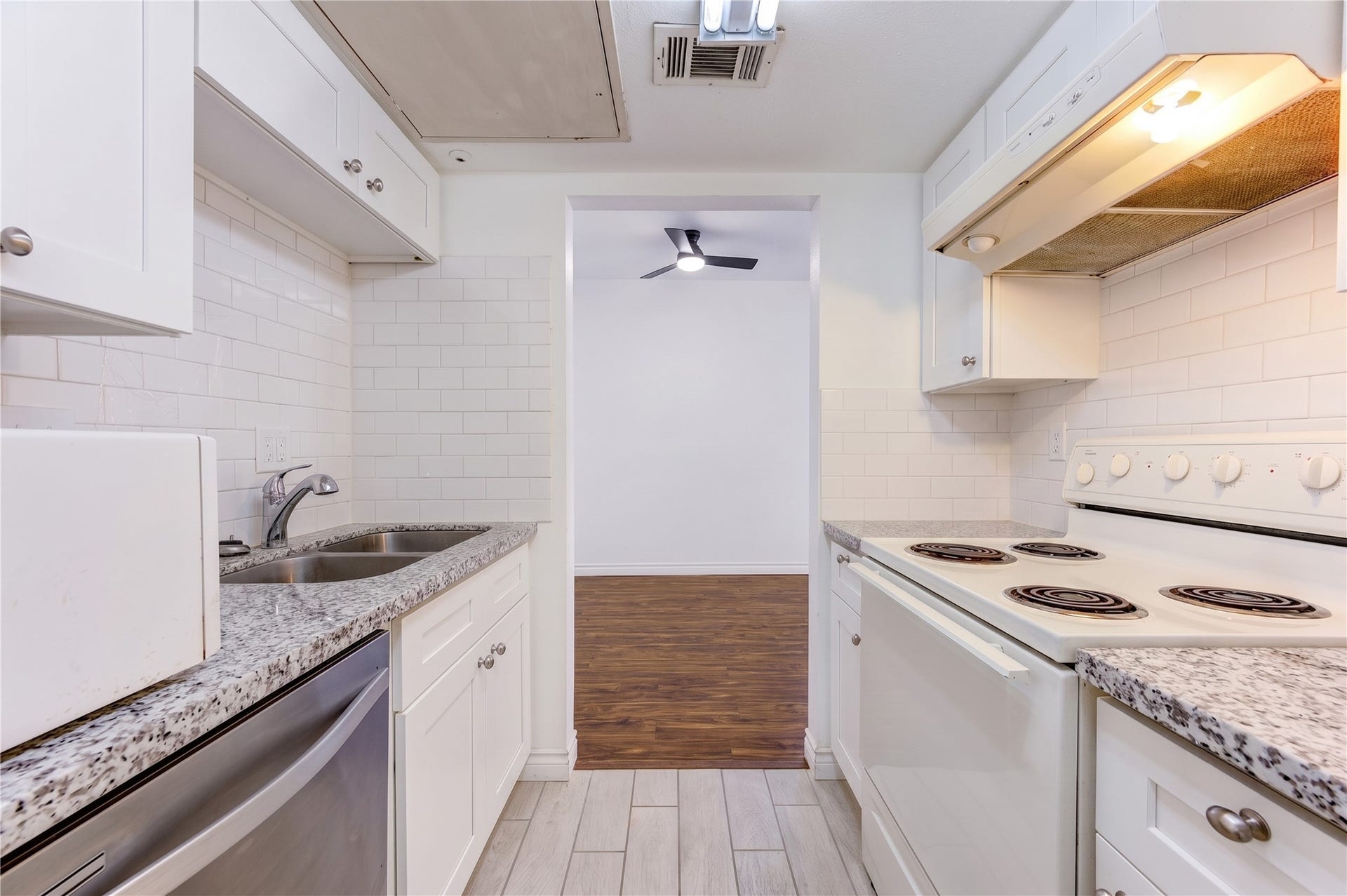 830 Threadneedle Street, #224, Houston, TX 77079 830 Threadneedle Street, #224, Houston, TX 77079