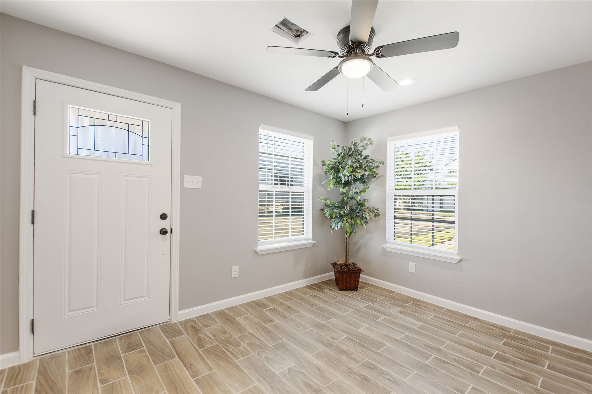 707 Hamon Drive, Pasadena, TX 77506