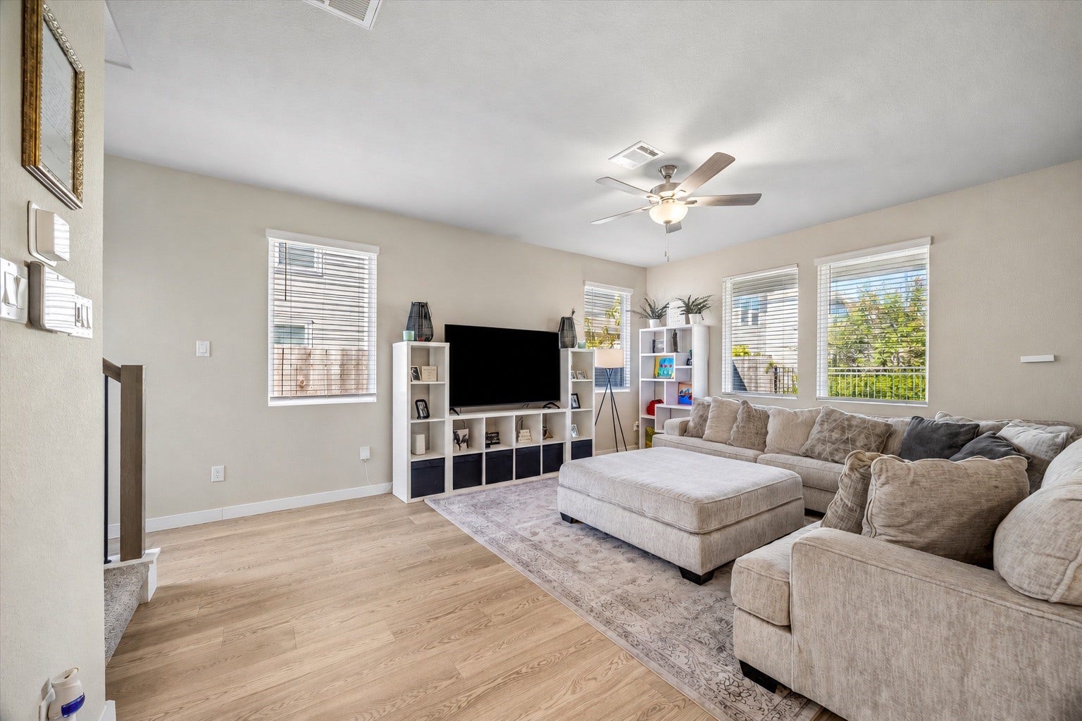 14838 Silent Gulf Avenue, Houston, TX 77082 Spacious gathering area provides an ideal setting for entertaining friends, relaxing after a busy day, or spending quality time at home.