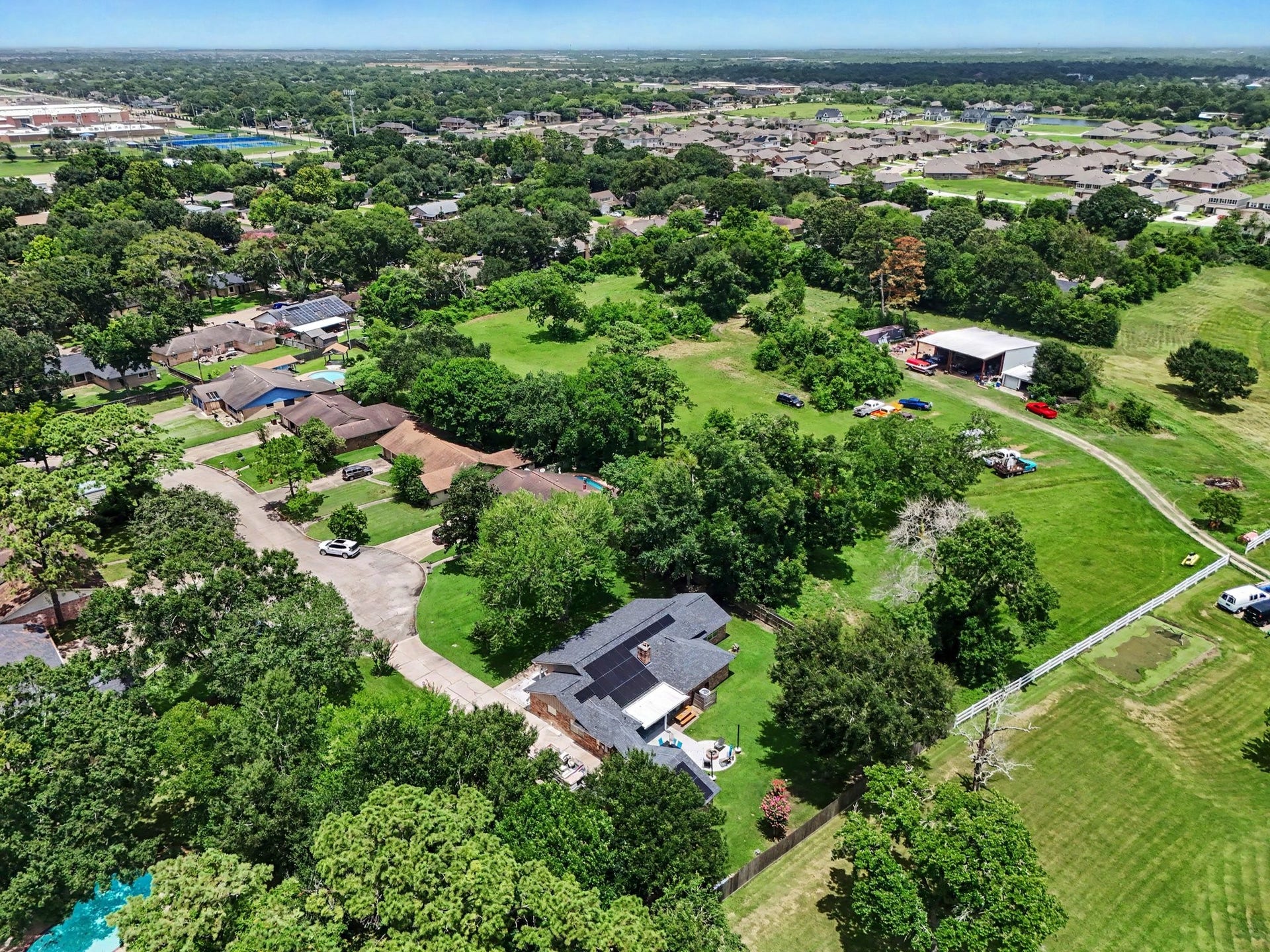 4318 Meadow Glenn Drive, Dickinson, TX 77539 4318 Meadow Glenn Drive, Dickinson, TX 77539