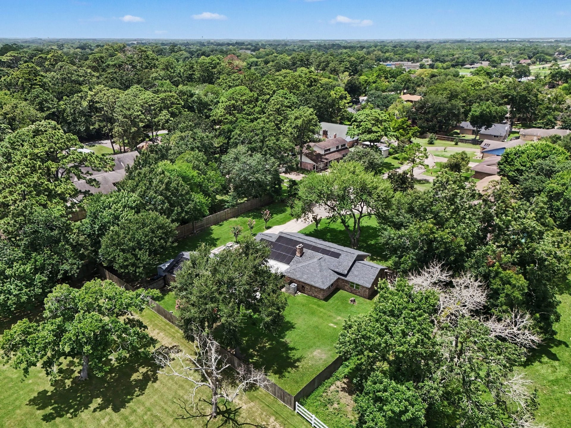 4318 Meadow Glenn Drive, Dickinson, TX 77539 4318 Meadow Glenn Drive, Dickinson, TX 77539