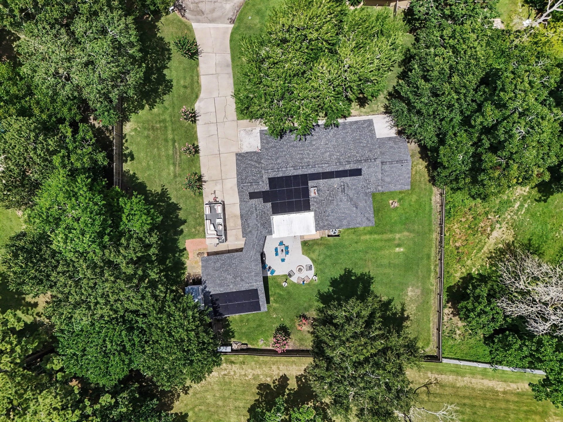 4318 Meadow Glenn Drive, Dickinson, TX 77539 4318 Meadow Glenn Drive, Dickinson, TX 77539