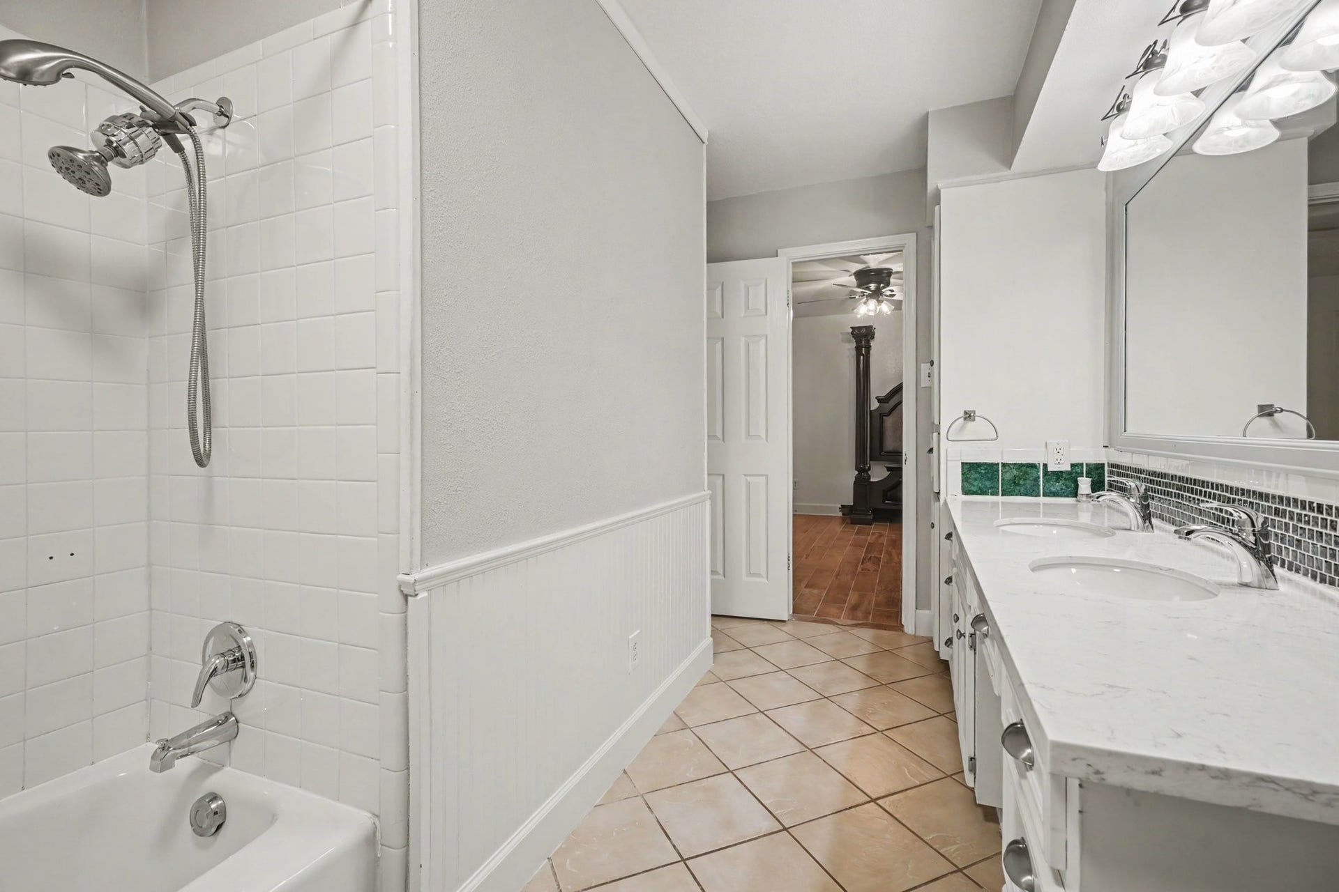4318 Meadow Glenn Drive, Dickinson, TX 77539 4318 Meadow Glenn Drive, Dickinson, TX 77539