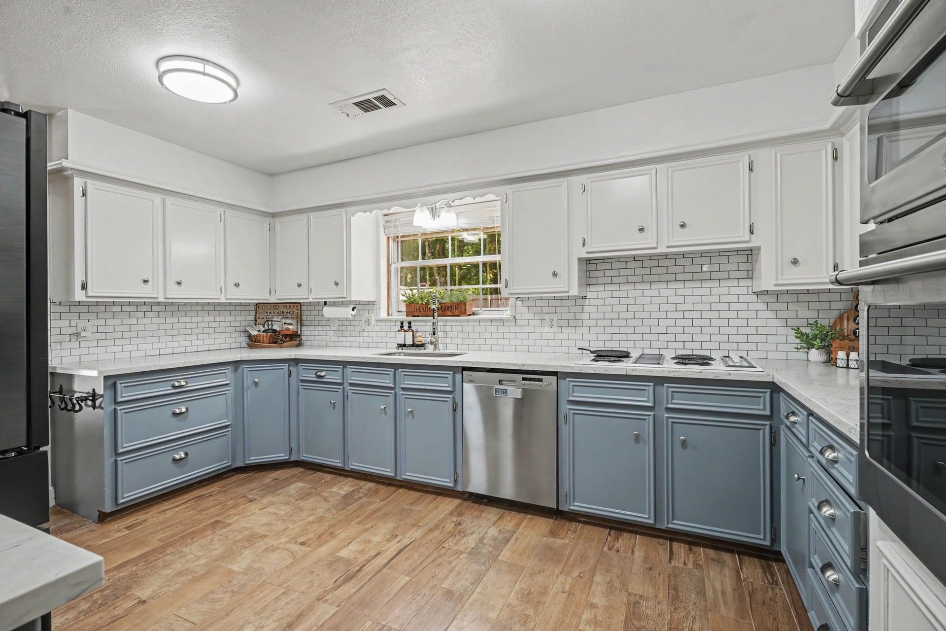 4318 Meadow Glenn Drive, Dickinson, TX 77539 4318 Meadow Glenn Drive, Dickinson, TX 77539