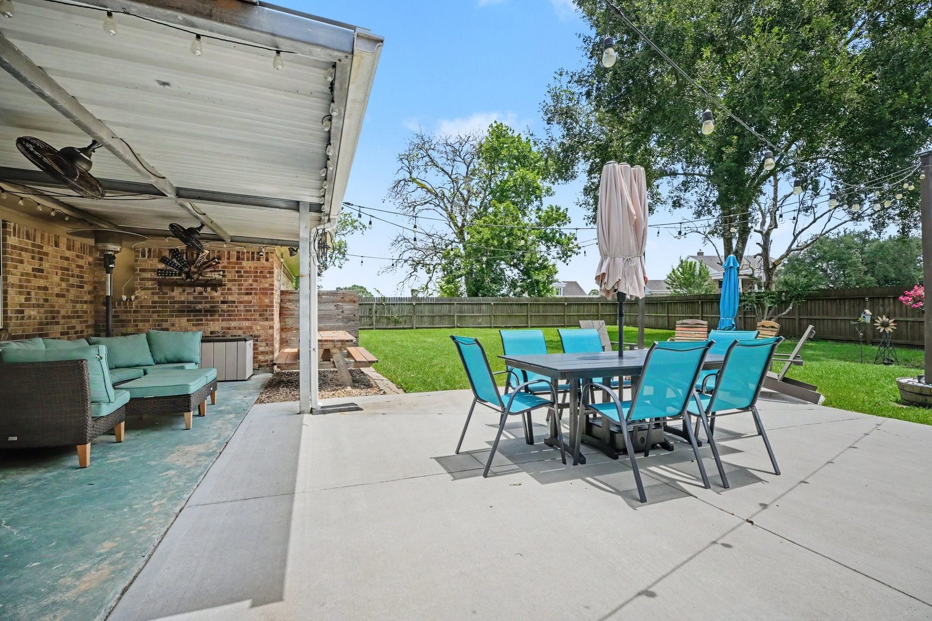 4318 Meadow Glenn Drive, Dickinson, TX 77539 4318 Meadow Glenn Drive, Dickinson, TX 77539