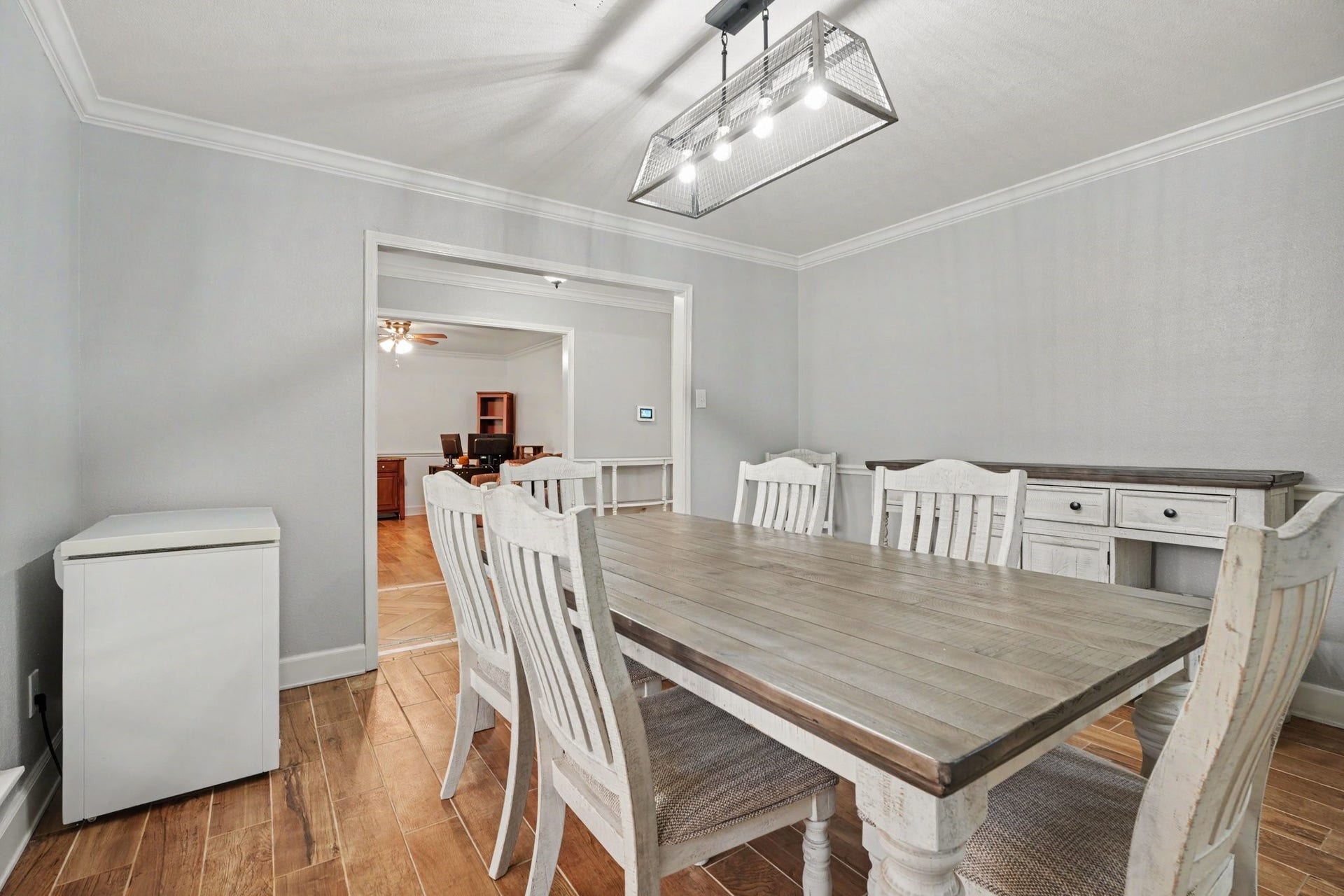 4318 Meadow Glenn Drive, Dickinson, TX 77539 4318 Meadow Glenn Drive, Dickinson, TX 77539
