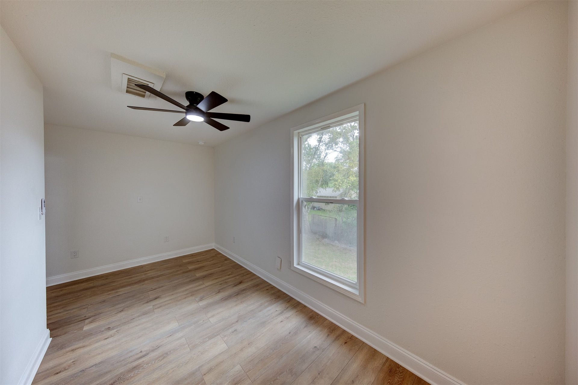 3115 Michael Street, Bacliff, TX 77518 Downstairs bedroom 3