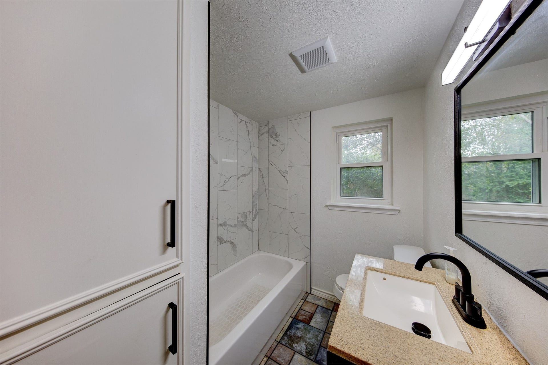 3115 Michael Street, Bacliff, TX 77518 3115 Michael Street, Bacliff, TX 77518