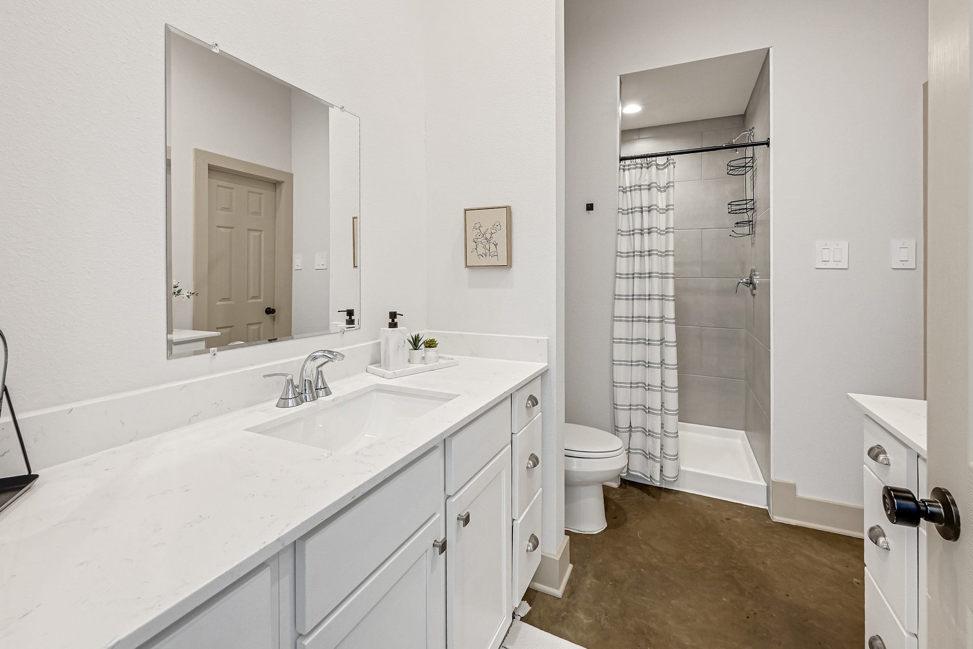 33455 Buckshot Ln Lane, #84, Magnolia, TX 77354 Master bathroom with walk-in shower, separate vanity sinks and large walk-in closet!
Model home.