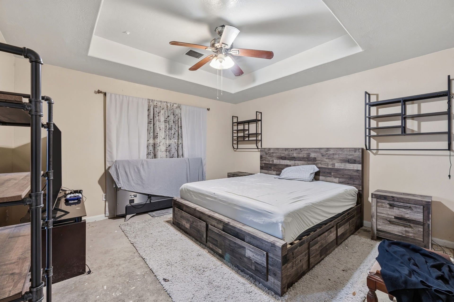 16205 Sun View Lane, Conroe, TX 77302