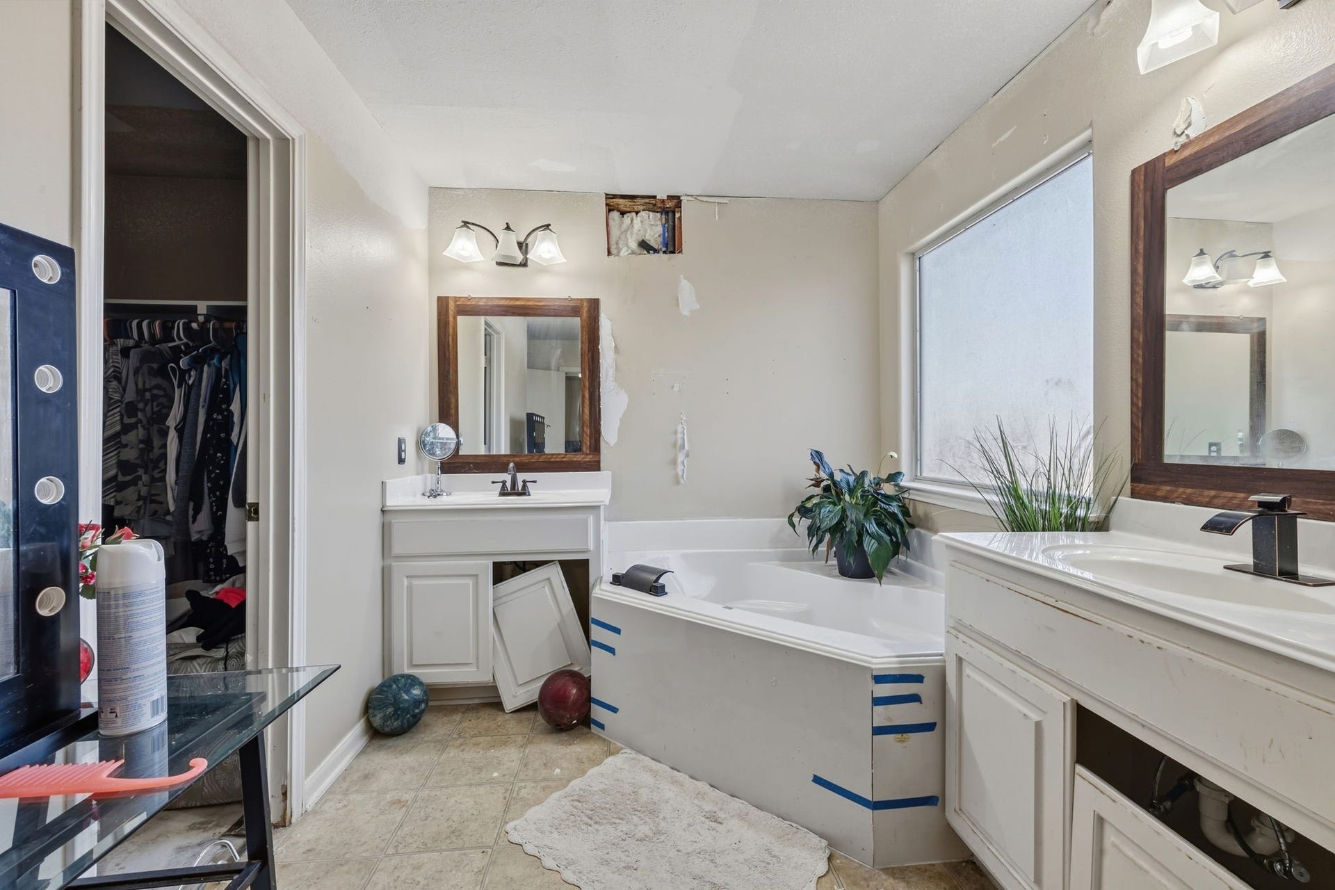 16205 Sun View Lane, Conroe, TX 77302